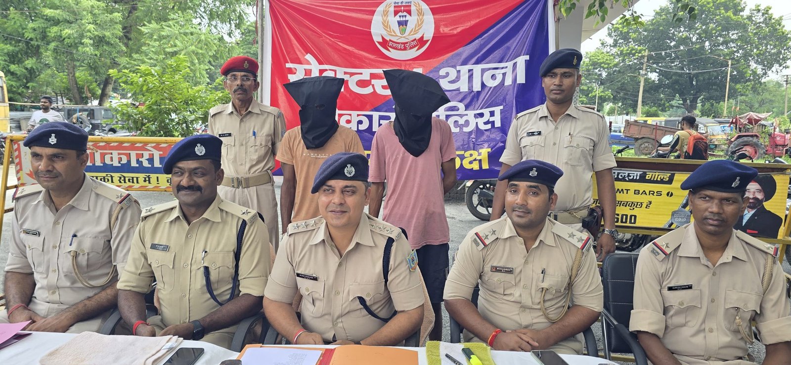 बोकारो में टॉवर के केबल चोर गिरफ्तार, 70 मीटर तार और बैट्री बरामद